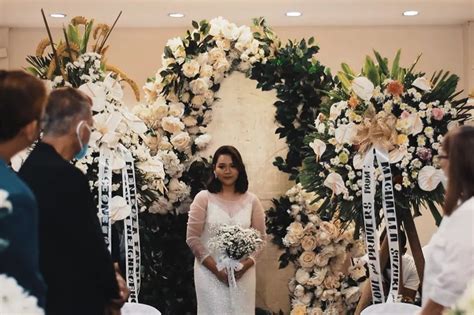Vows beyond death: Bride 'weds' deceased groom .